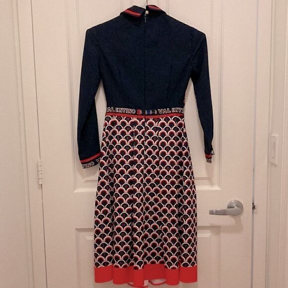 Long Sleeve Designer Inspired Midi Dress in red/white/blue Print. Size X Small. - Picture 3 of 9